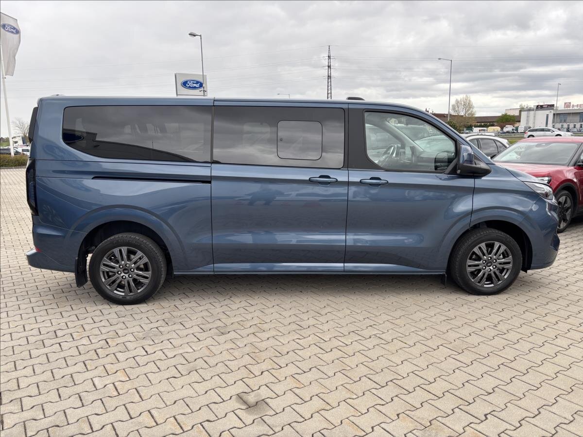 Ford Tourneo Custom Kombi 2,0 l 125 kw