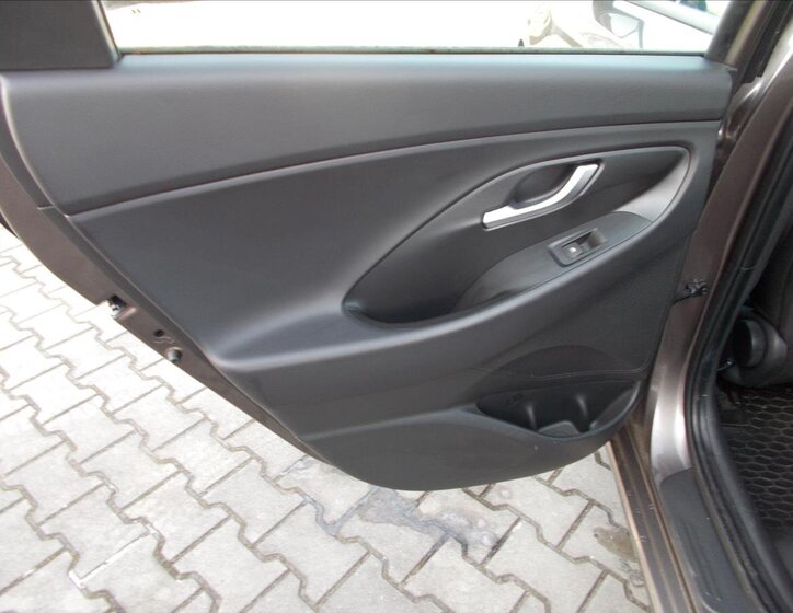 Hyundai i30 Kombi 998,0 88 kw