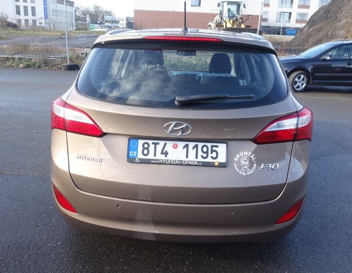 Hyundai i30 12
