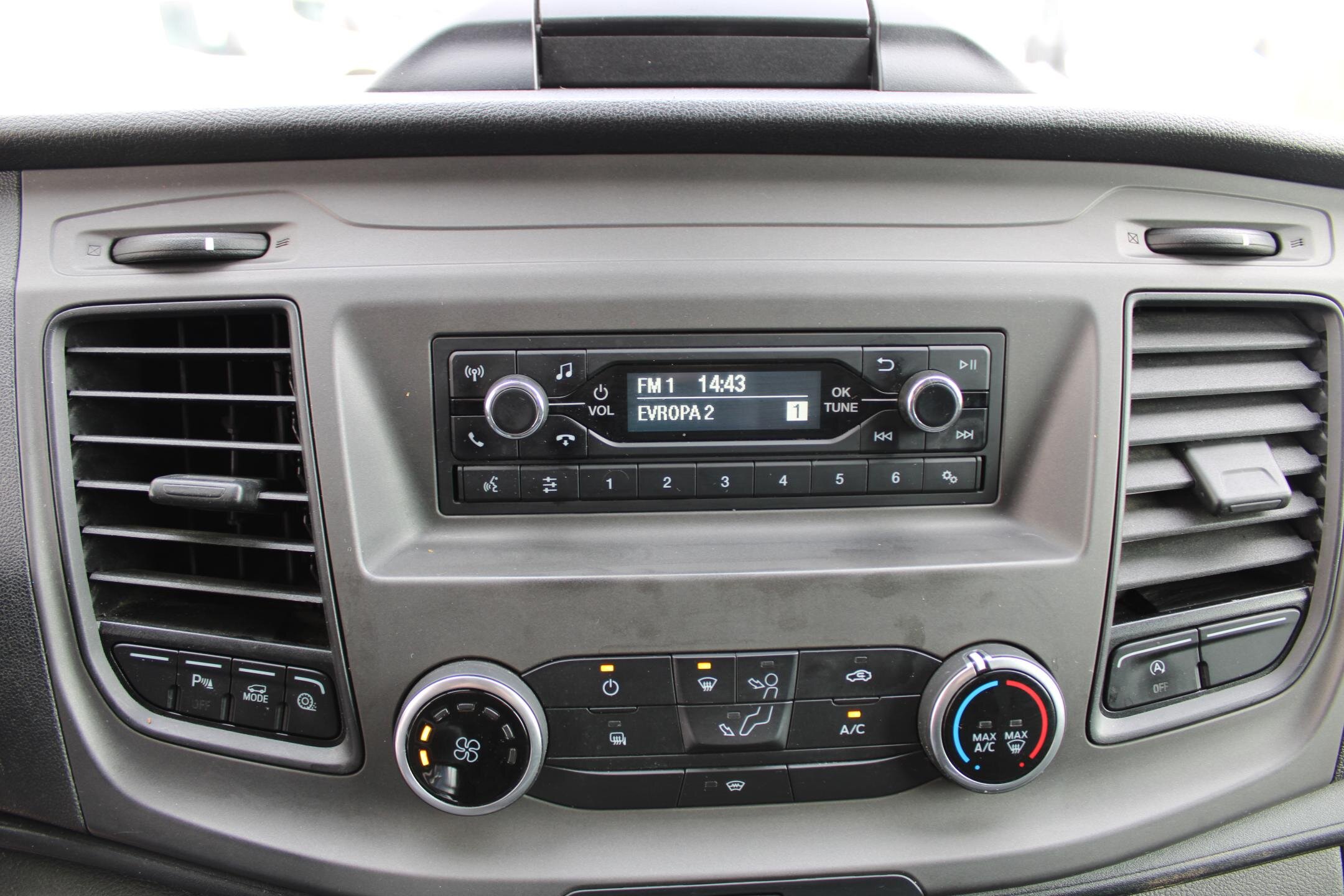 Ford Transit Užitková 2,0 l 96 kw