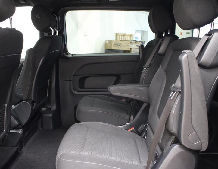 Mercedes-Benz Třídy V 15