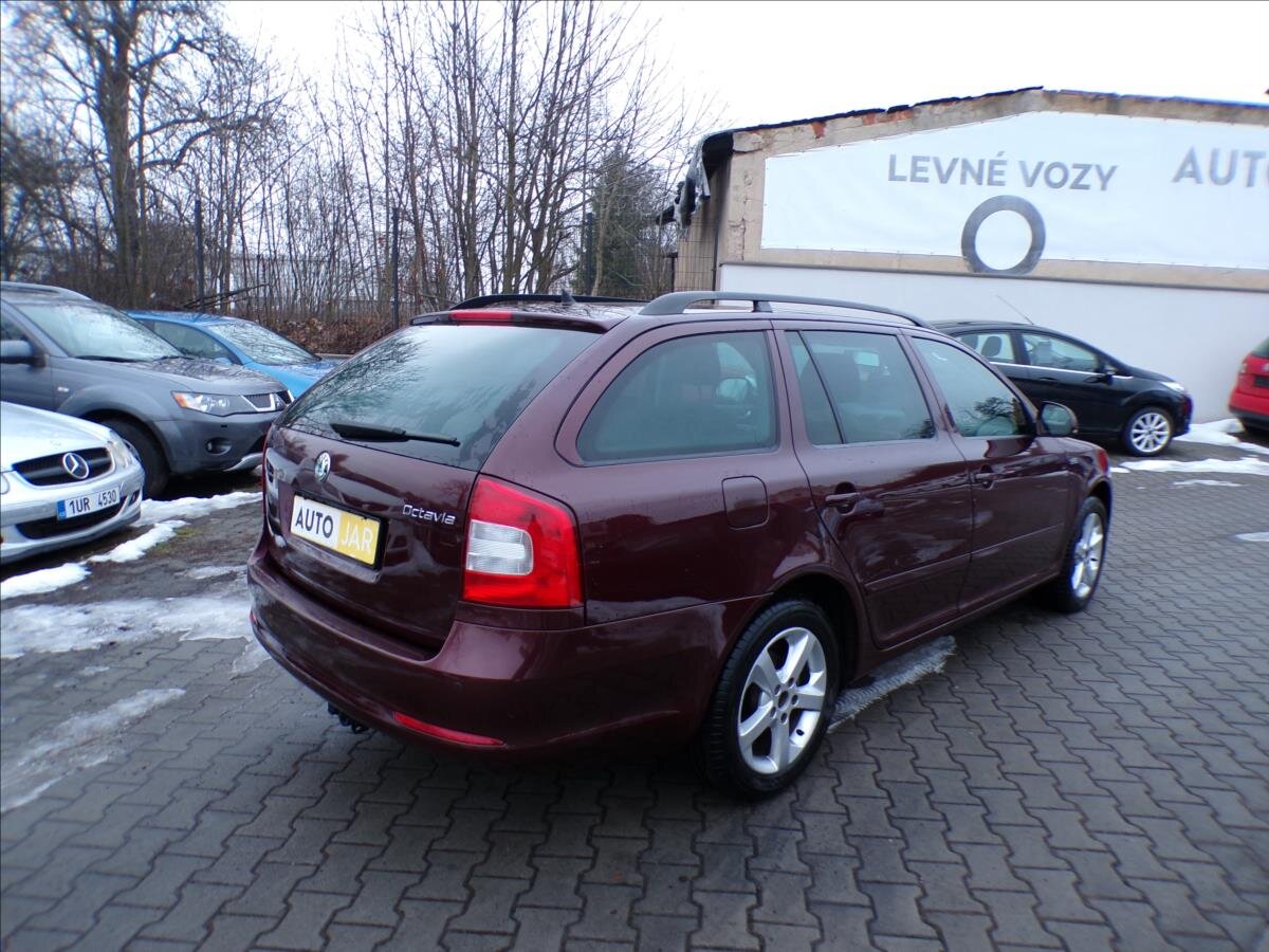 Škoda Octavia Kombi 1,2 l 77 kw