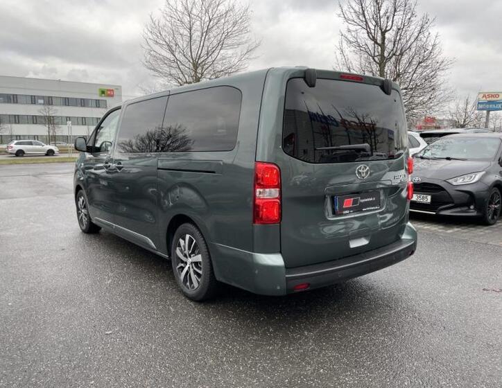 Toyota ProAce Verso 12