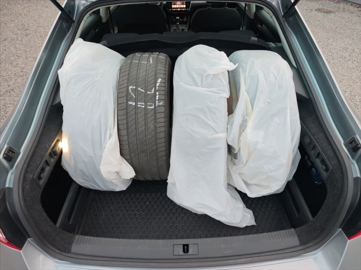 Škoda Superb Liftback 2,0 l 110 kw