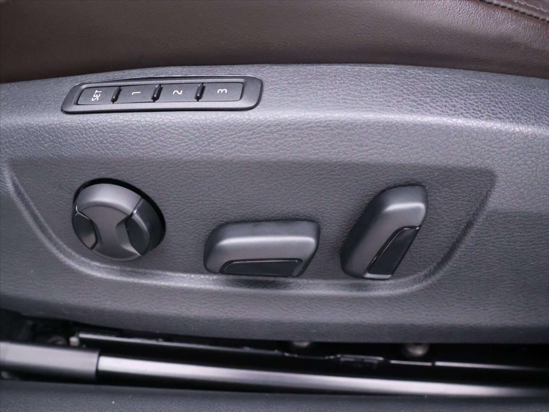 Škoda Superb Kombi 2,0 l 140 kw