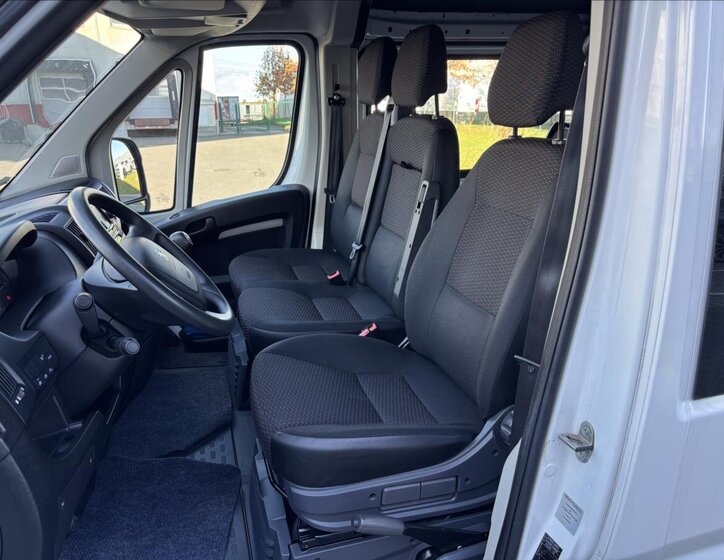 Peugeot Boxer Skříň 2,2 l 103 kw