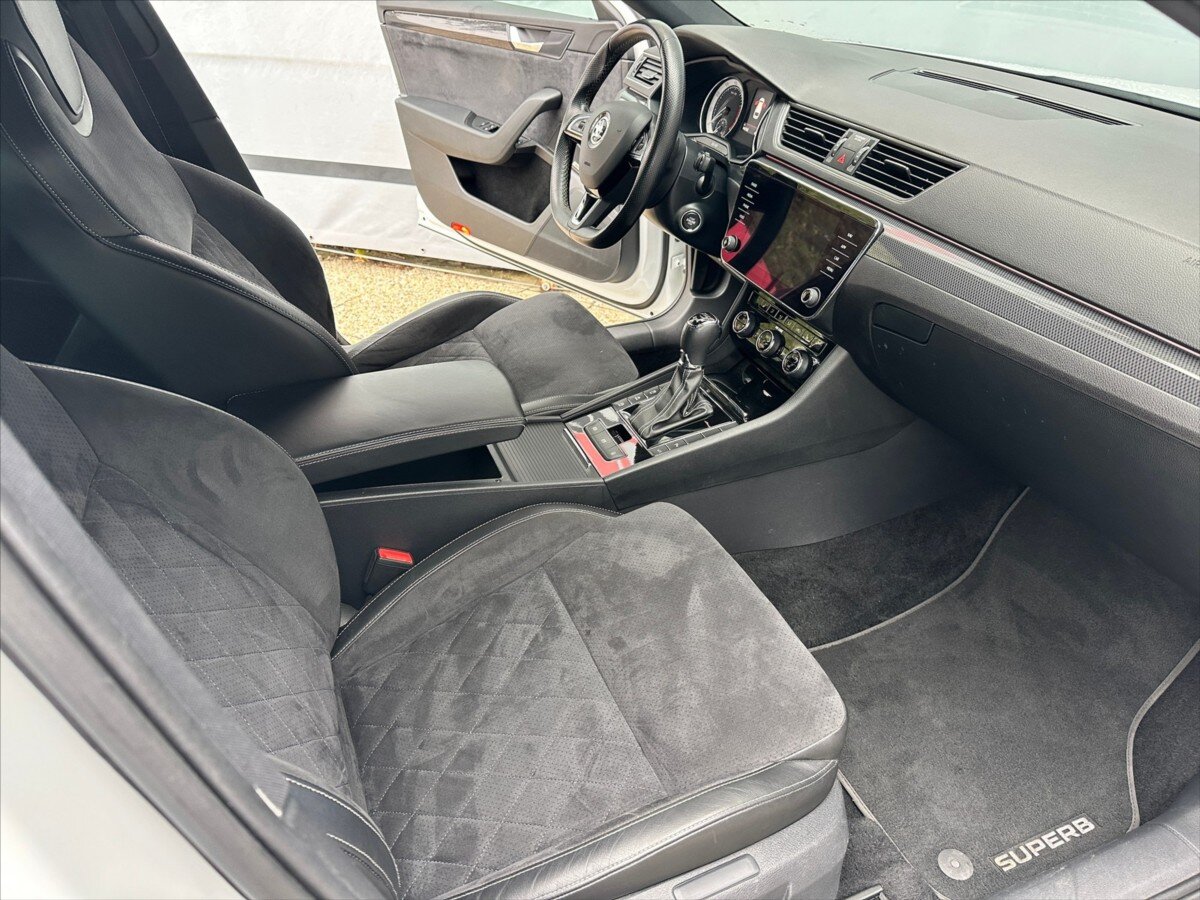 Škoda Superb Kombi 2,0 l 206 kw