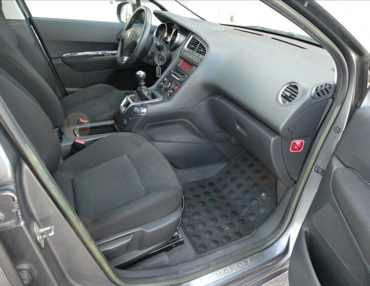 Peugeot 5008 MPV 1,6 l 115 kw