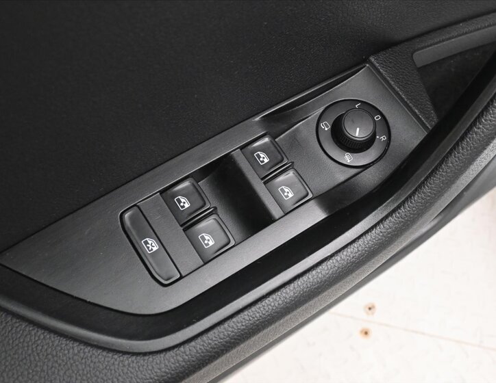 Škoda Superb Kombi 1,6 l 88 kw