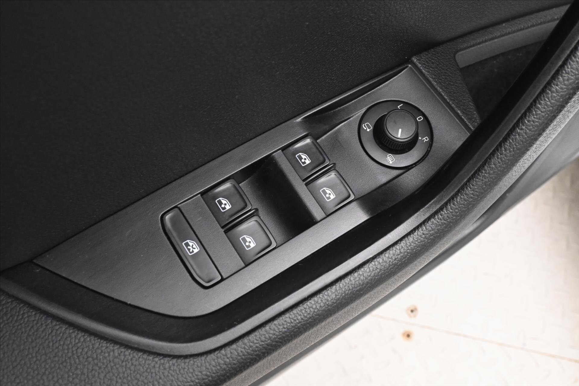 Škoda Superb Kombi 1,6 l 88 kw