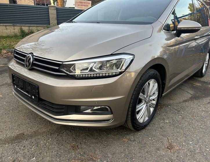 Volkswagen Touran 5