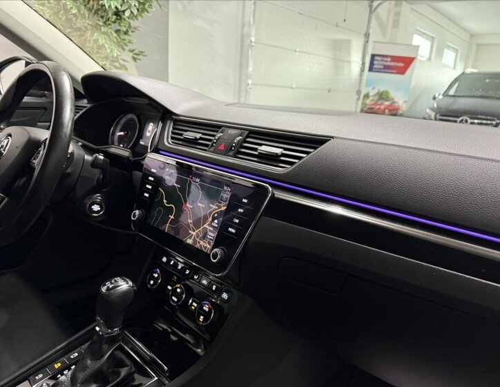 Škoda Superb Sedan / Limuzína 2,0 l 206 kw