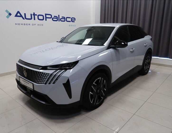 Peugeot 3008 SUV / Terénní 1,2 l 100 kw