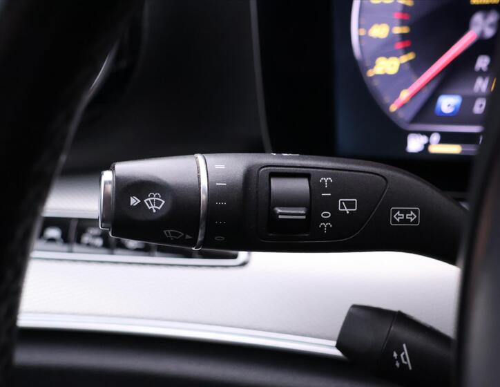 Mercedes-Benz Třídy E 22