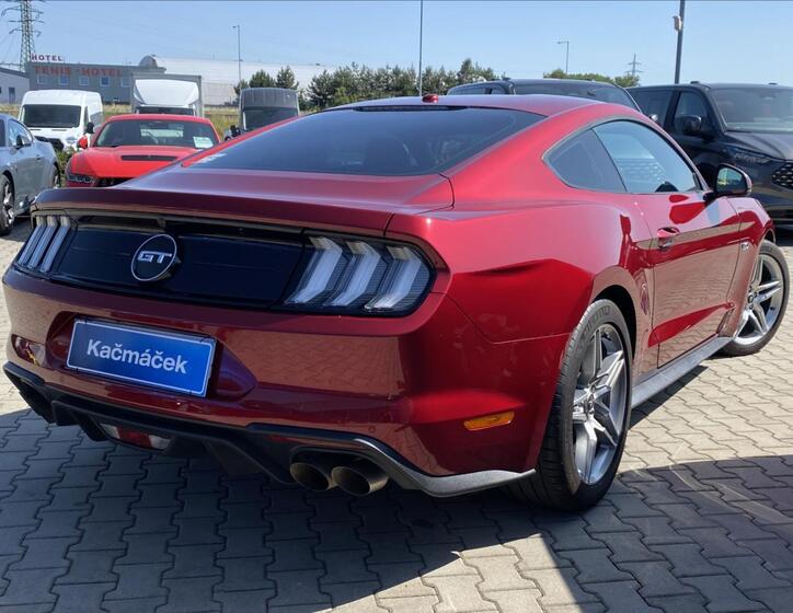 Ford Mustang 5