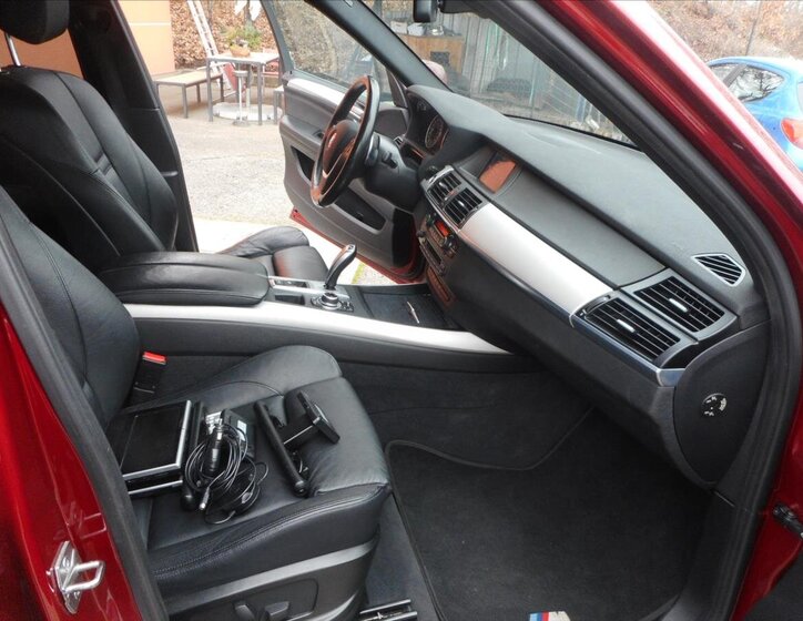 BMW X5 SUV / Terénní 3,0 l 180 kw