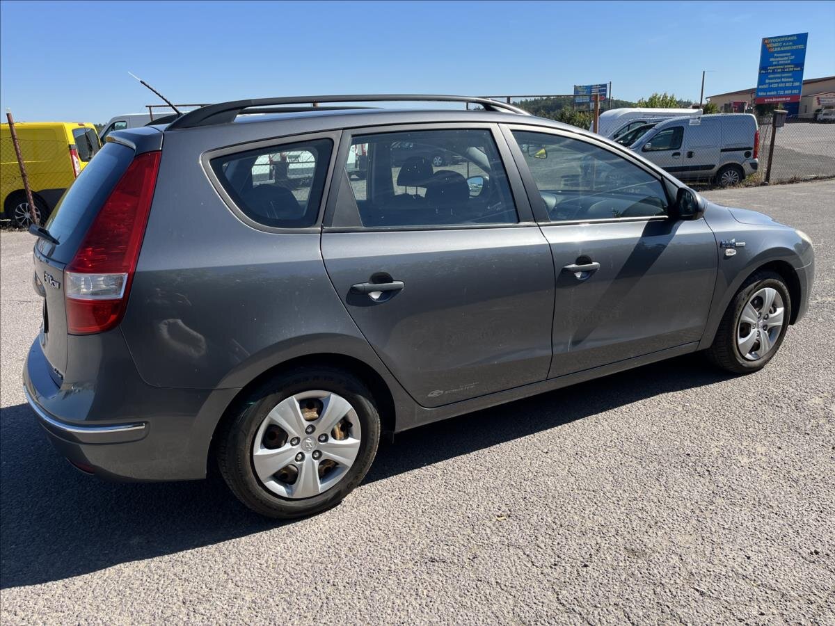 Hyundai i30 Kombi 1,4 l 77 kw