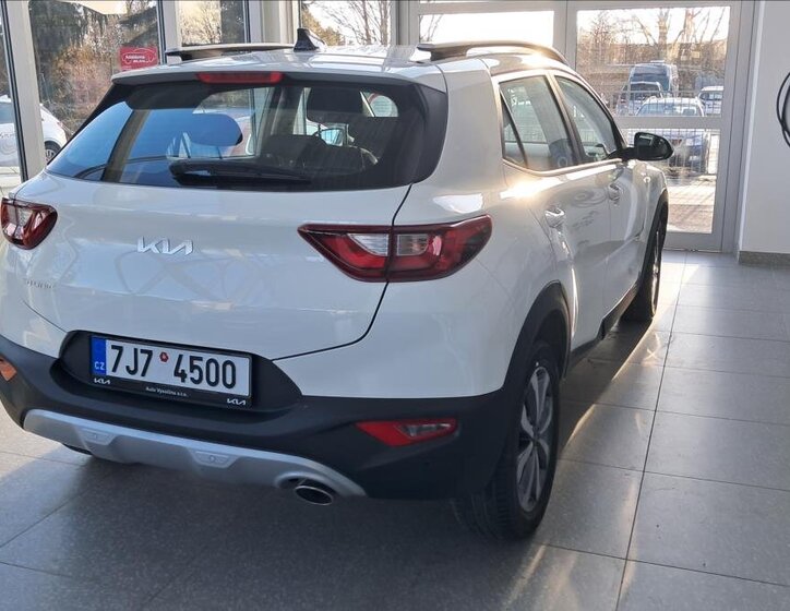 KIA Stonic Kombi 1,2 l 57 kw