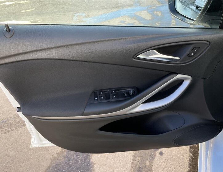 Opel Astra Kombi 1,5 l 90 kw