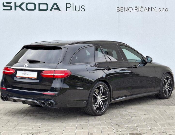 Mercedes-Benz Třídy E 2