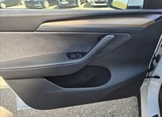 Tesla Model Y SUV / Terénní 0,0 378 kw