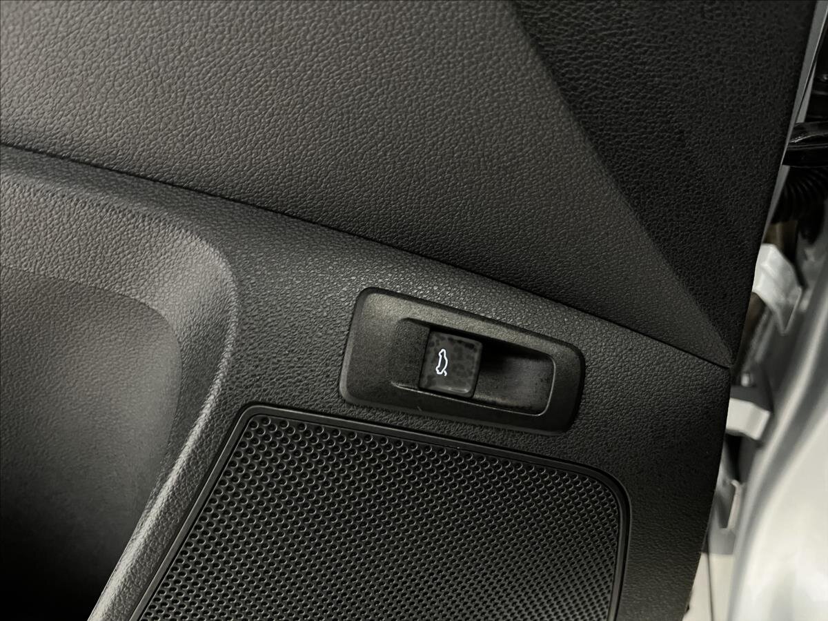 Škoda Karoq SUV 1,5 l 110 kw