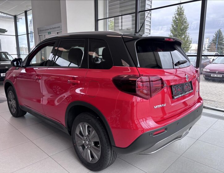 Suzuki Vitara SUV / Terénní 1,4 l 81 kw