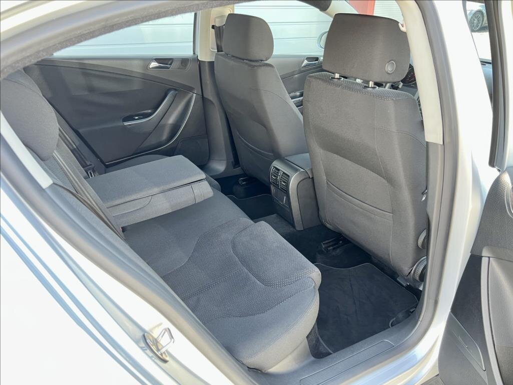 Volkswagen Passat Sedan / Limuzína 2,0 l 110 kw