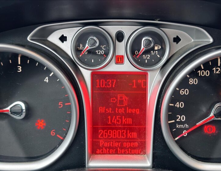 Ford Focus Kombi 1,6 l 66 kw