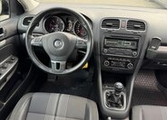 Volkswagen Golf Kombi 1,6 l 77 kw