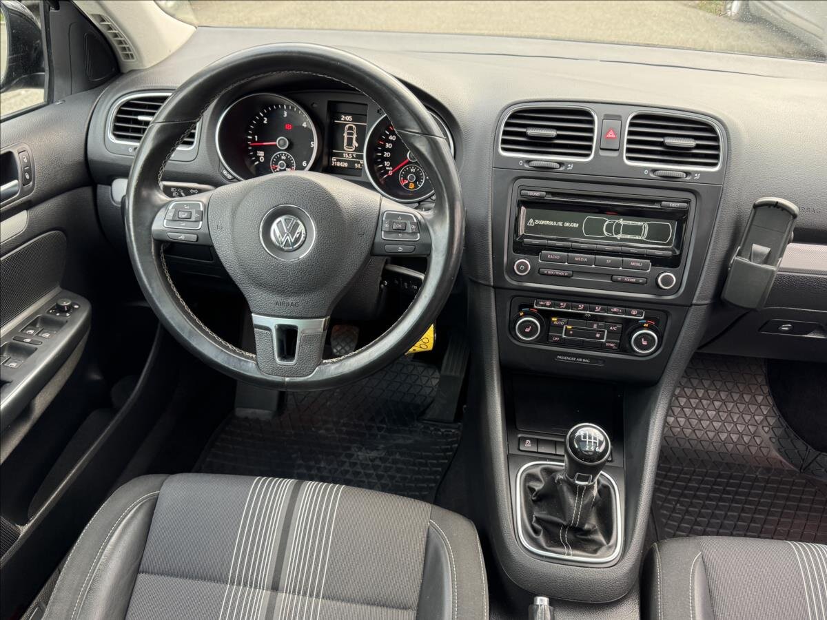 Volkswagen Golf Kombi 1,6 l 77 kw