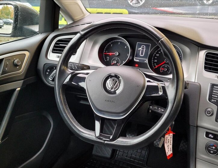 Volkswagen Golf Kombi 1,6 l 81 kw