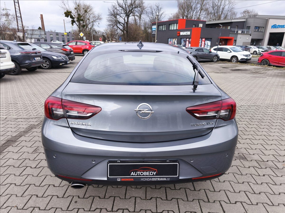 Opel Insignia Hatchback 2,0 l 125 kw