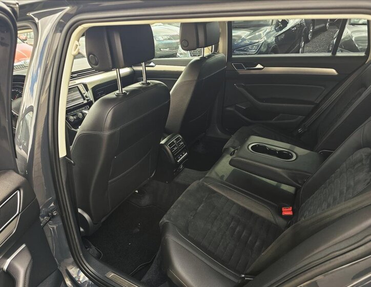 Volkswagen Passat Kombi 1,4 l 110 kw