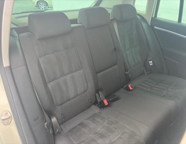 Volkswagen Tiguan 12