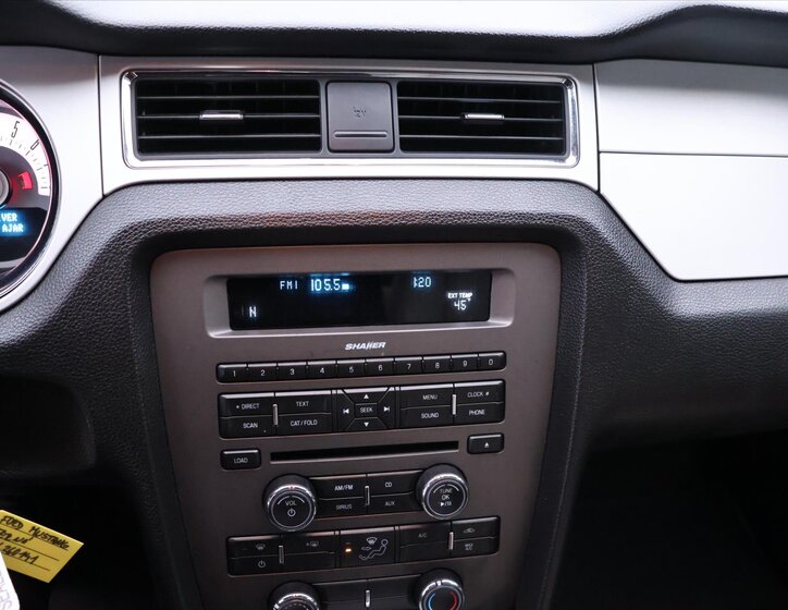 Ford Mustang Kupé 3,7 l 227 kw