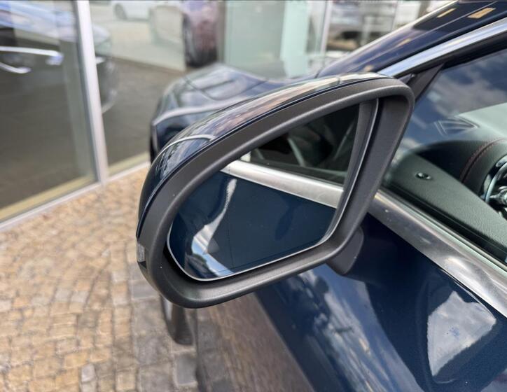 Mercedes-Benz CLA 25