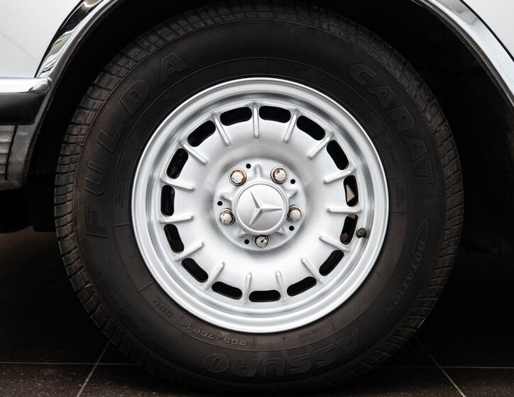 Mercedes-Benz SL Kabriolet 4,5 l 165 kw