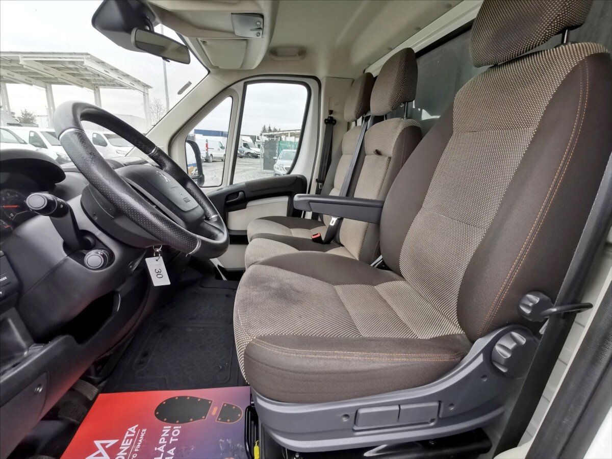 Peugeot Boxer Valník 2,0 l 120 kw