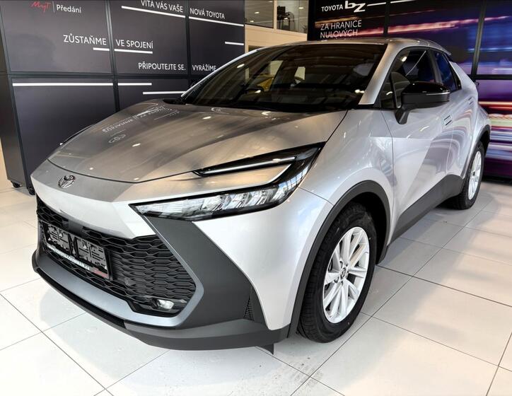 Toyota C-HR 4