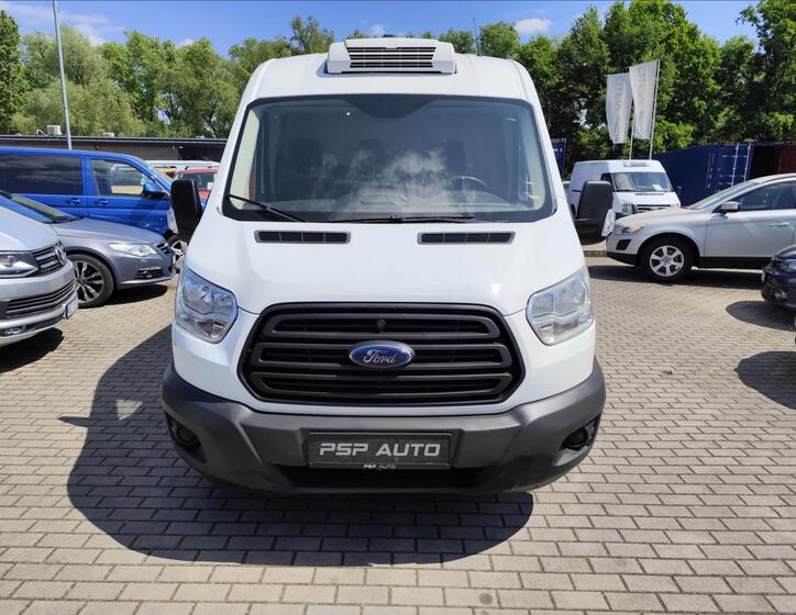 Ford Transit 9
