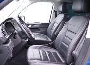 Volkswagen Multivan 12