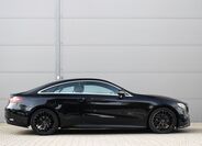 Mercedes-Benz Třídy E 4