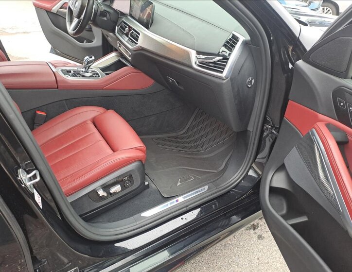 BMW X6 SUV 3,0 l 210 kw