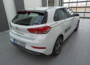 Hyundai i30 4