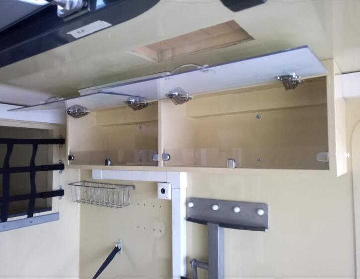 Toyota Land Cruiser 12