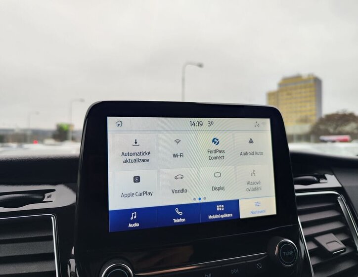 Ford Tourneo Custom 18