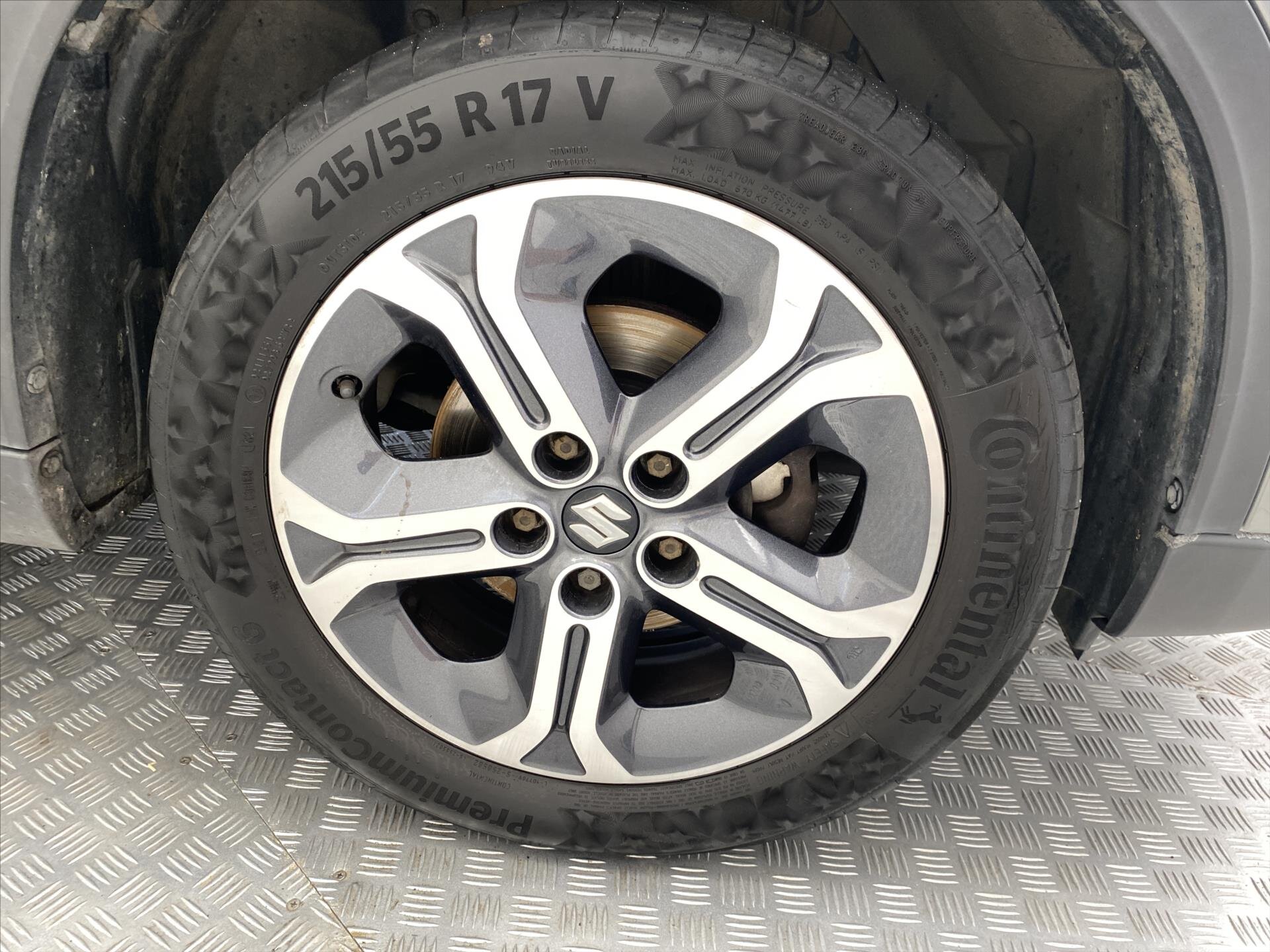 Suzuki Vitara SUV 1,6 l 88 kw