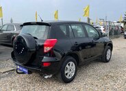 Toyota RAV4 SUV / Terénní 2,0 l 112 kw