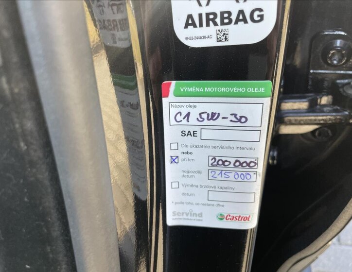 Land Rover Range Rover SUV 4,4 l 250 kw